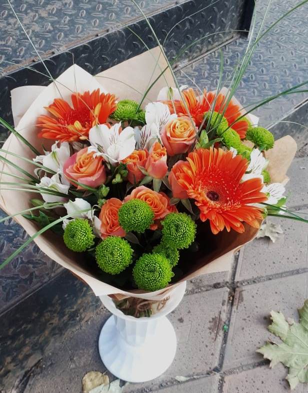 Букет цветов из: Герберы, Хризантемы, Альстромерии и Розы в Маршале Жукове