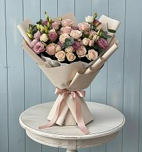 Букет цветов из:  Розы и Лизиантусы в Маршале Жукове