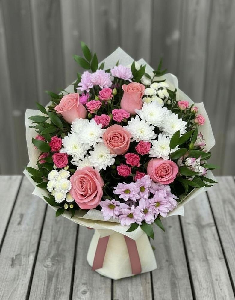 Букет цветов из: Альстромерии, Гвоздики, Розы и Хризантемы в Маршале Жукове