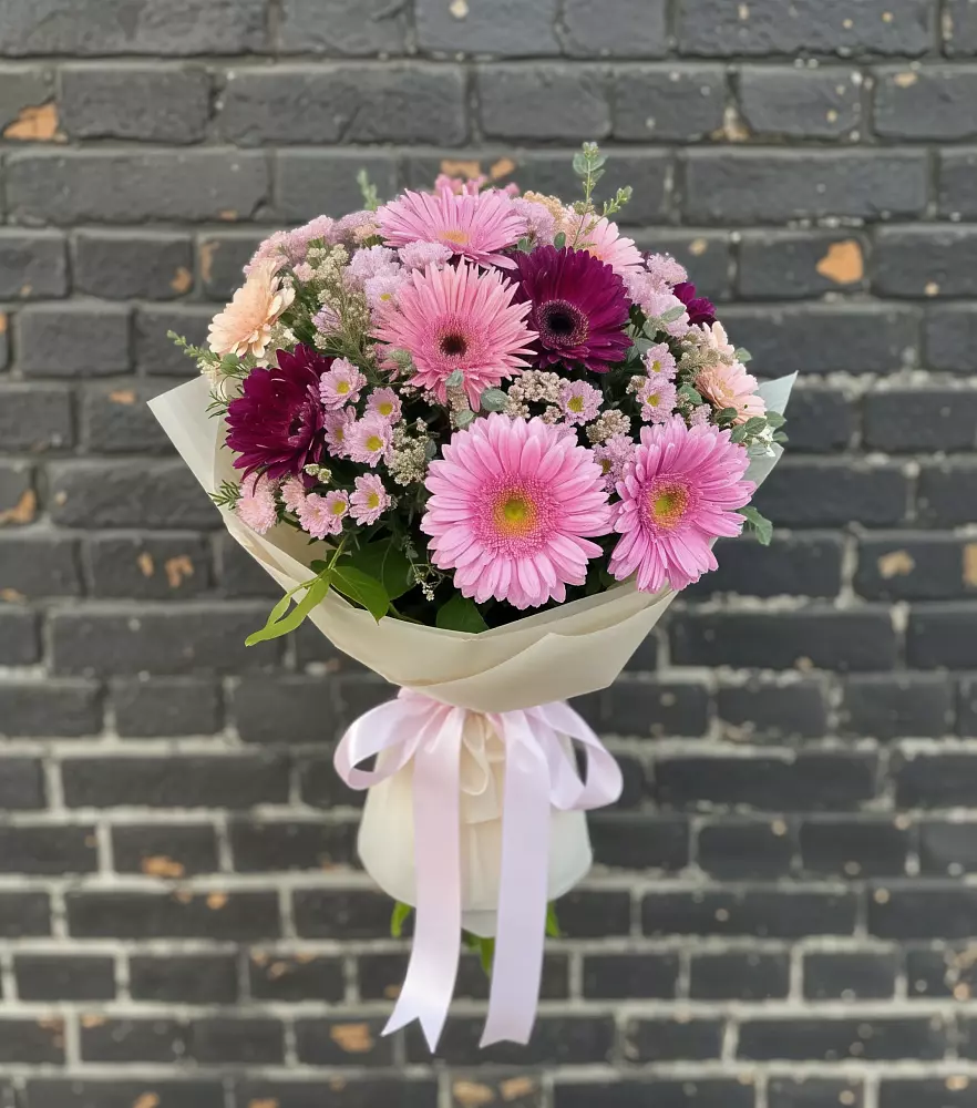 Букет цветов из: Герберы и Хризантемы в Маршале Жукове