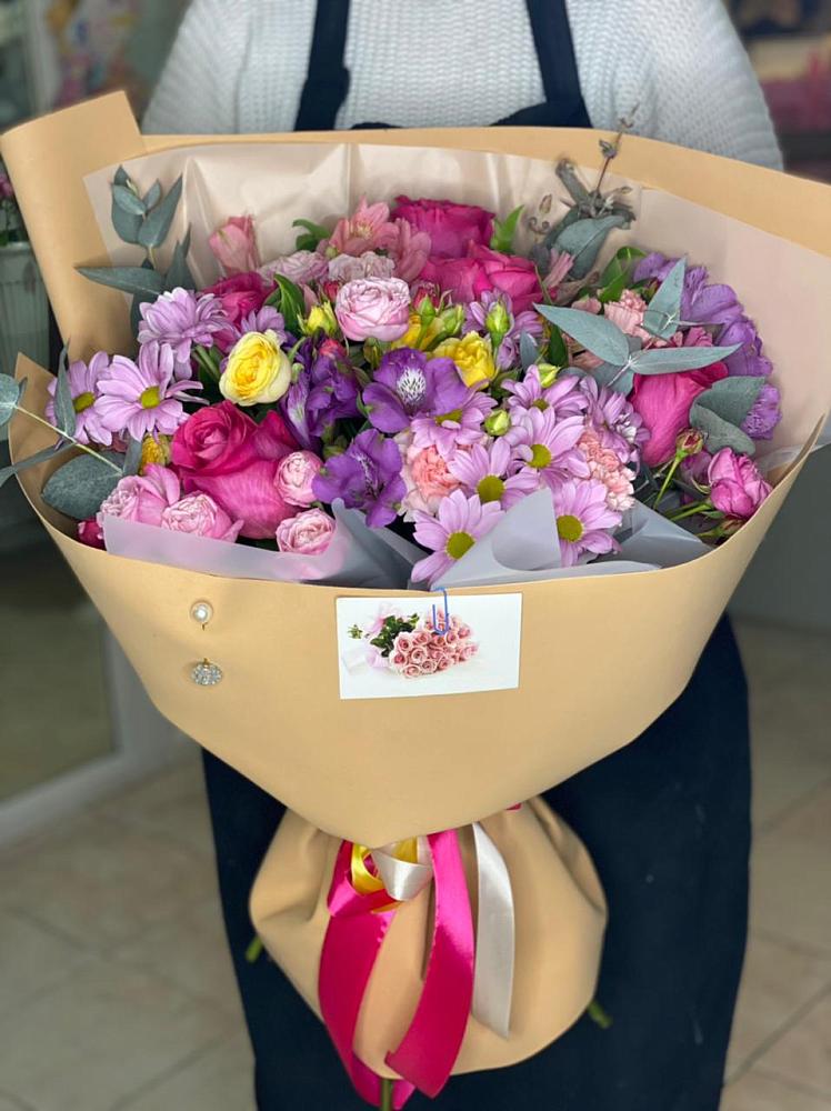 Букет цветов из: Хризантемы, Гвоздики и Альстромерии в Маршале Жукове