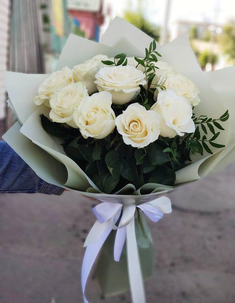 Букет Белые розы Проуд в Маршале Жукове