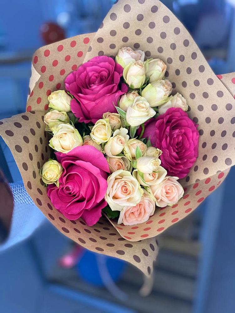 Букет цветов из: Розы в Маршале Жукове