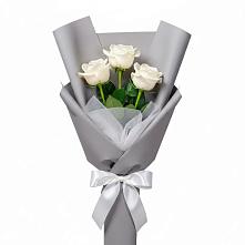 Букет 3 белые розы в Маршале Жукове