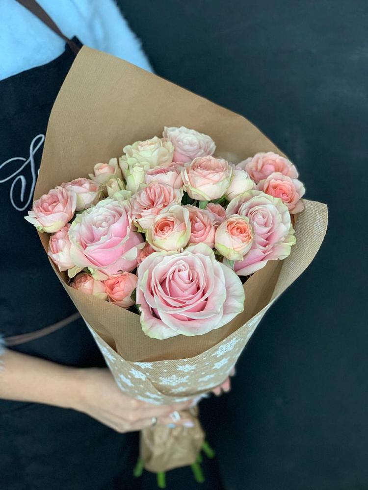 Букет цветов из: Хризантемы и Розы в Маршале Жукове