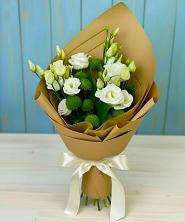 Букет цветов из:  Хризантемы и Лизиантусы в Маршале Жукове