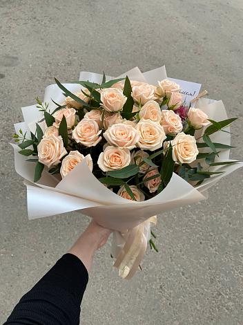 Букет Кремовые розы Латте в Маршале Жукове