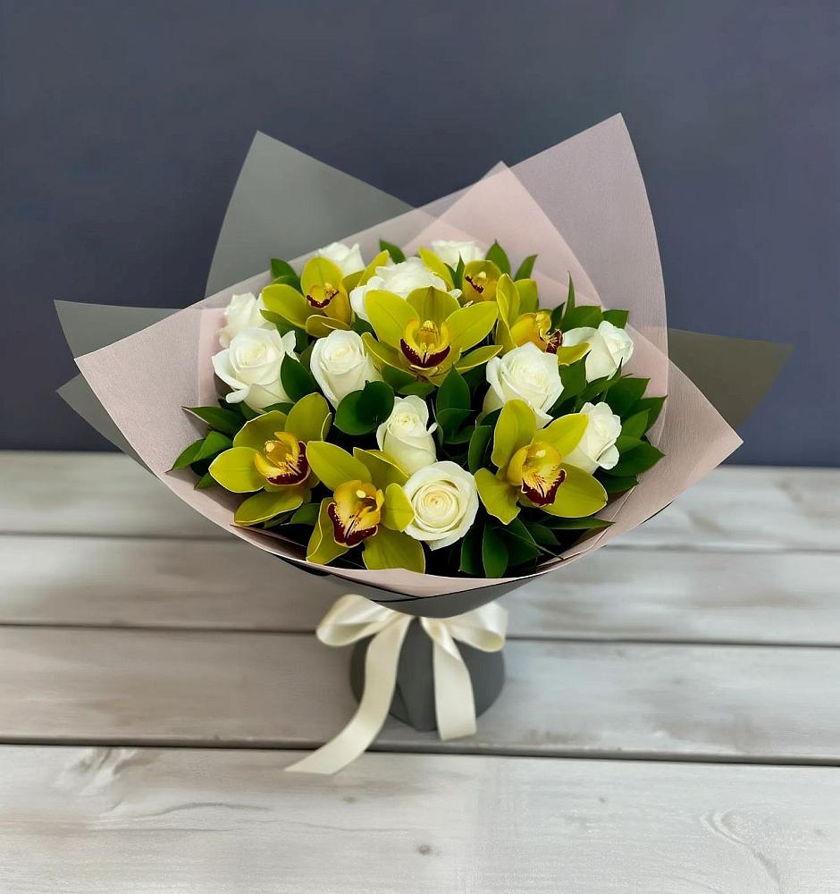 Букет цветов из: Орхидеи и Розы в Маршале Жукове