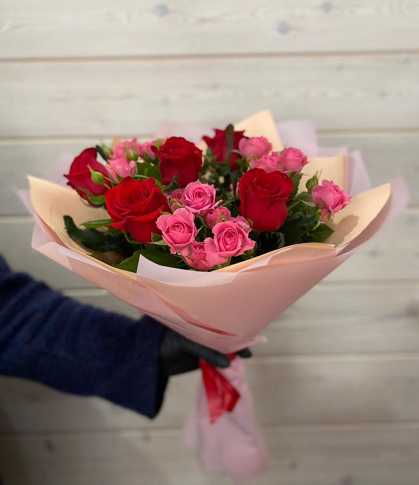 Букет цветов из: Розы в Маршале Жукове