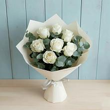 Букет Белые розы в Эвкалипте в Маршале Жукове