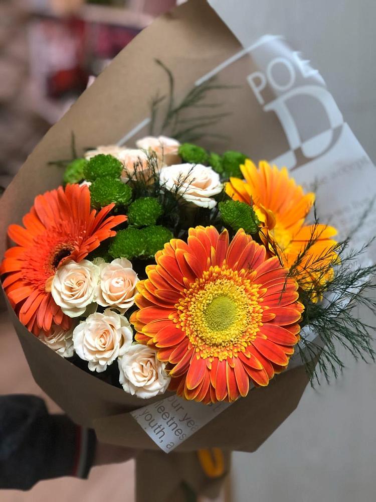 Букет цветов из: Герберы, Хризантемы и Розы в Маршале Жукове
